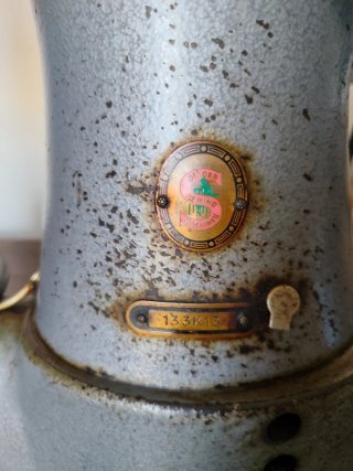 Máquina de coser Singer industrial 133K13 Vintage