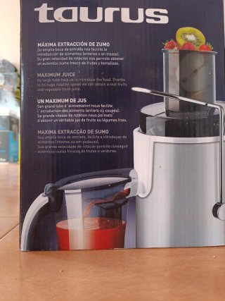 Taurus Liquafruits Pro Compact Exprimidor 500W