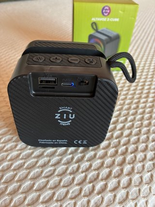 Altavoz Ziu Z-Cube Bluetooth LED Multicolor