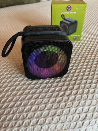 Altavoz Ziu Z-Cube Bluetooth LED Multicolor