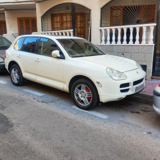 Porsche Cayenne 2004