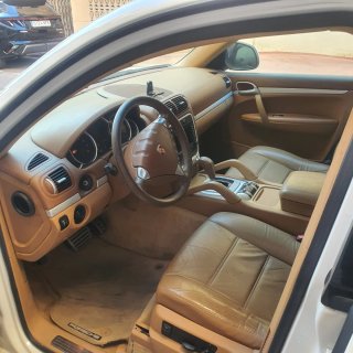 Porsche Cayenne 2004