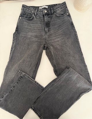 Lote 4 Ropa ZARA: Vestido, 2 Jeans, Sudadera