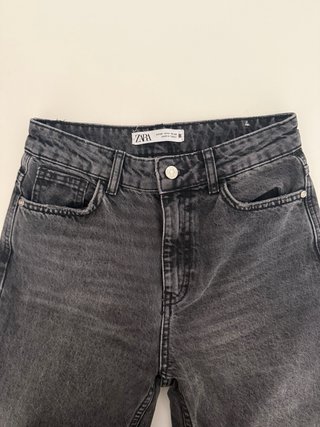Lote 4 Ropa ZARA: Vestido, 2 Jeans, Sudadera