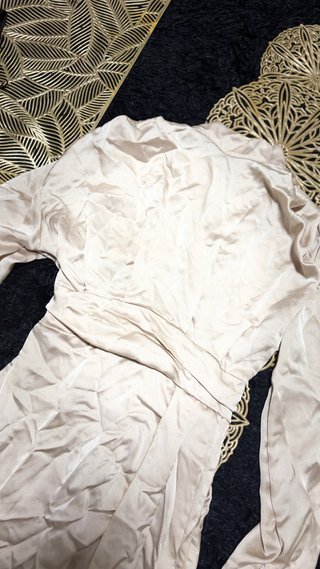 Vestido lencero negro con encaje