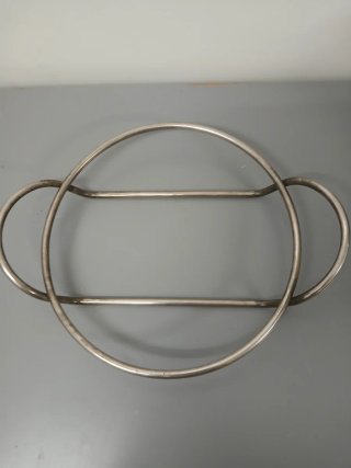 Suporte para panelas em metal
