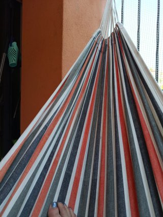 Hamaca de tela a rayas