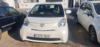 Toyota iQ 2009