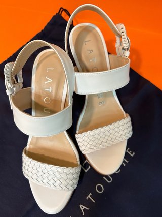Sandalias piel blancas LaTouche T35 sin estrenar