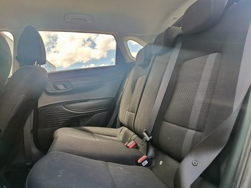 Hyundai i20 2023, foto 13