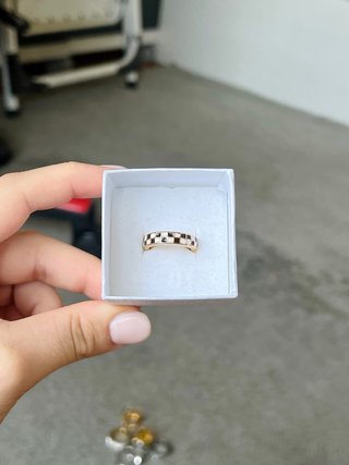 4 anillos dorados