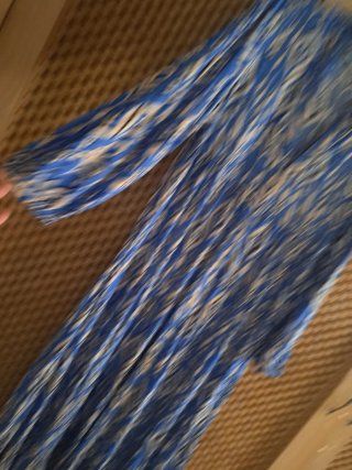 Vestido Zara estampado azul y beige talla L
