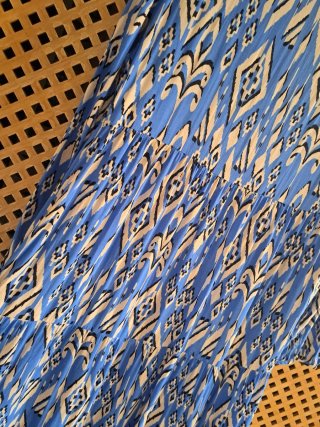 Vestido Zara estampado azul y beige talla L