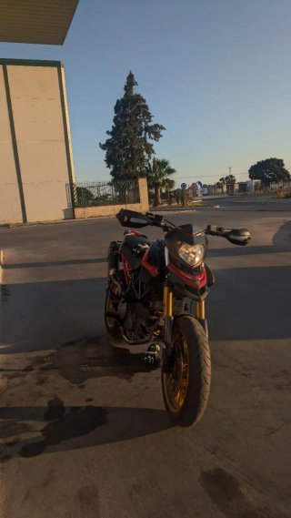 Ducati Hypermotard 796 A2