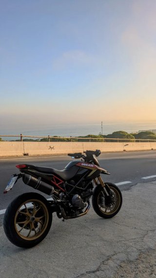 Ducati Hypermotard 796 A2