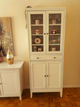Mueble vitrina Ikea blanco Precio no negociable