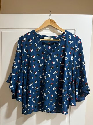 Blusa estampada azul talla S