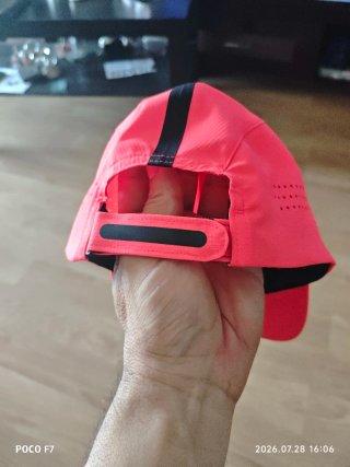 Gorra Adidas Adizero Roja y Negra