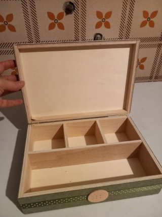 Scatola porta cucito in legno