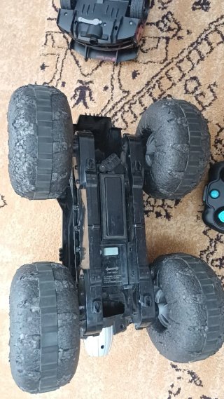 Lote 2 Coches Teledirigidos RC: Audi + Batmobil