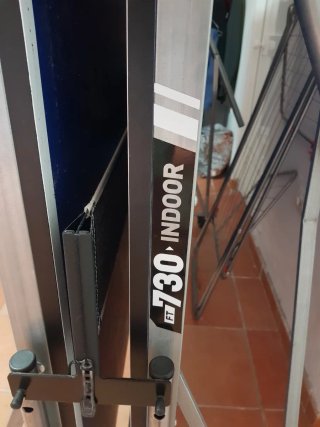 Mesa de ping pong azul