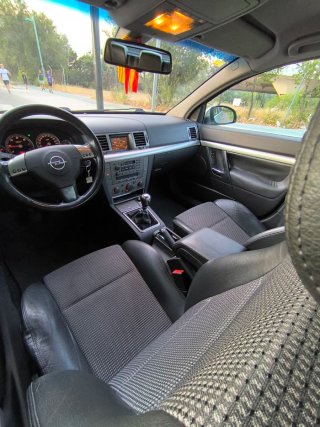 Opel Vectra 2005