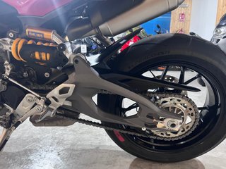 Ducati Streetfighter V2 S