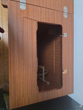 Mesa máquina de coser de madera