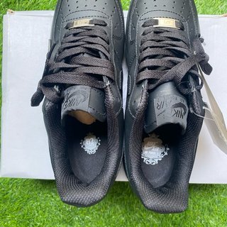 Nike Air Force 1 Triple Black Talla 40 Con Caja