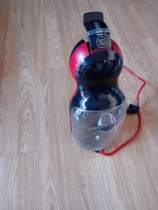 Cafetera Krups Roja y Negra