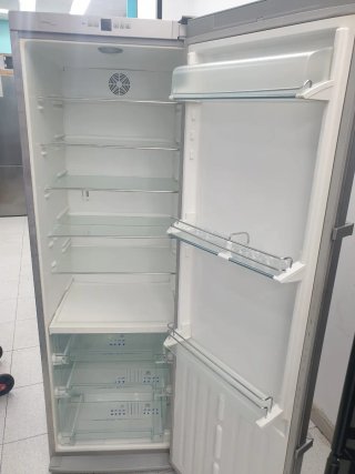 Nevera Liebherr 1.85m x 60cm