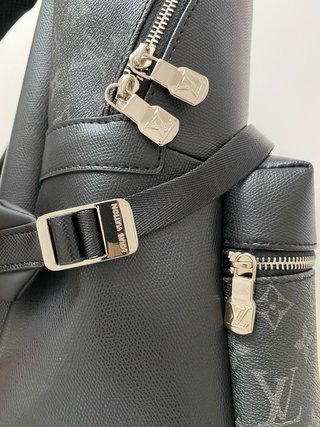 Mochila Louis Vuitton Negra y Gris