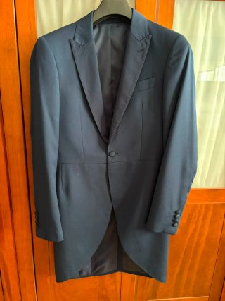 Chaqué y pantalón azul marino