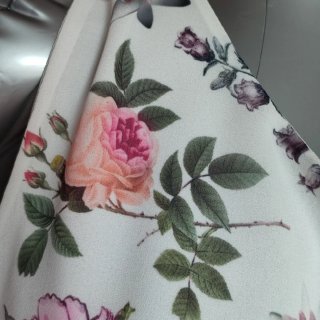 Camisola Estampada Rosas Talla L