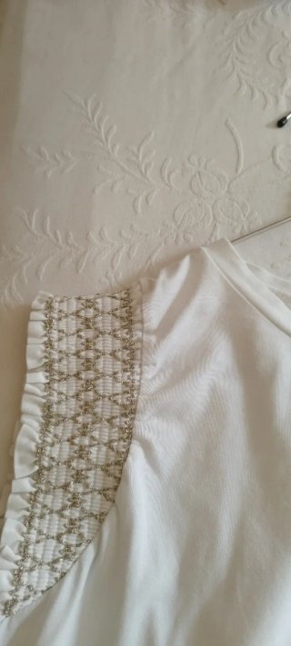 Camiseta blanca mujer talla única.