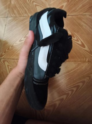Zapatilla Vans Negra y Gris