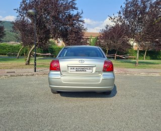 Toyota Avensis 2004