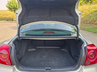 Toyota Avensis 2004