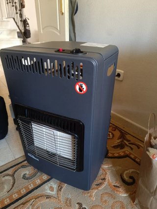 Estufa Mercalor Negra