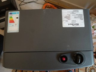 Estufa Mercalor Negra