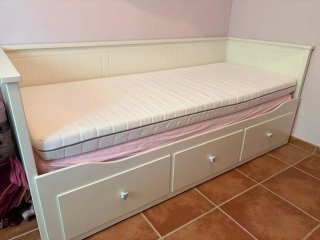Cama IKEA EMNES