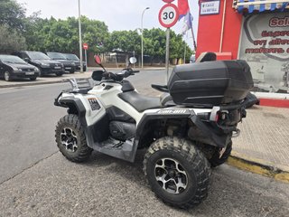 Can-Am Outlander Quad Negro/Blanco