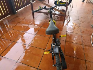 Bicicleta Infantil B'Twin Dark Hero 500