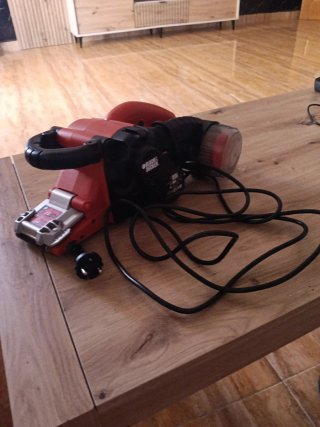 Lijadora de banda Black & Decker 720W