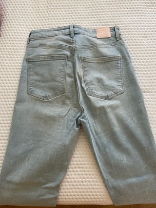 Vaqueros flare Bershka Talla 38
