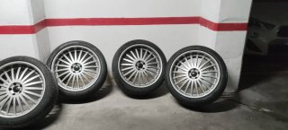 Llantas de aleación plateadas de 285/35/R22 106Y