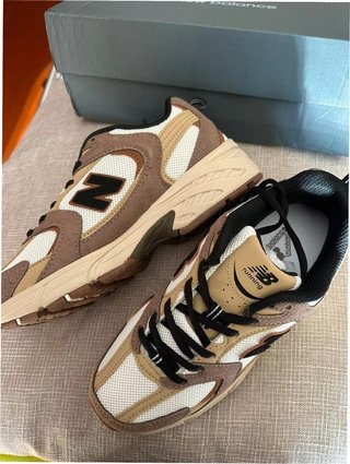 New Balance 530 Talla 43 Marrón y Beige