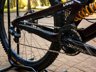 Santa Cruz v10