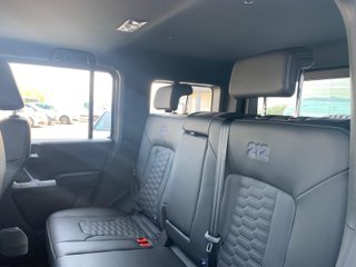 Yudo 6 2.0 L Adventurer 4WD