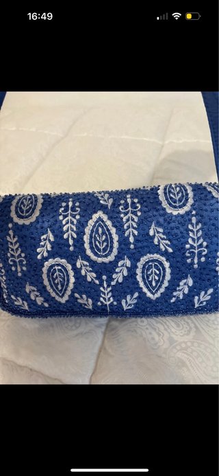 Bolso de mano con cuentas